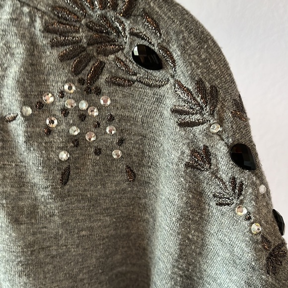 Torrid Gray T-Shirt - Picture 2 of 3